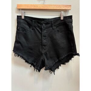 KanCan 9/28 Estilo black fringe cut denim cut off shorts